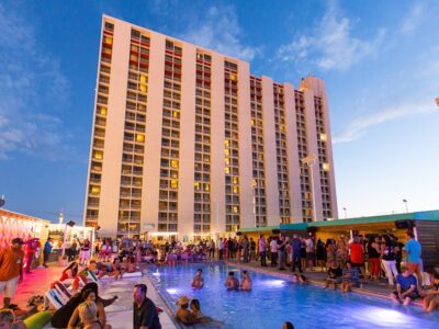 Plaza rooftop pool